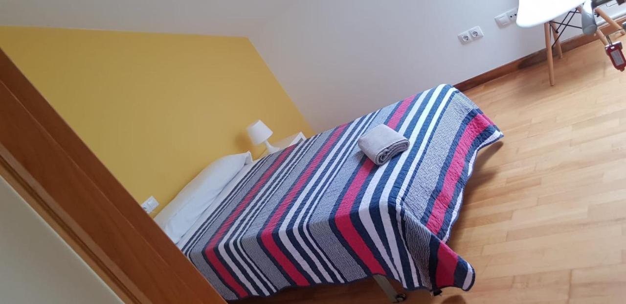 Javier Pedrouzo Sleeping Group Hotel Bagian luar foto